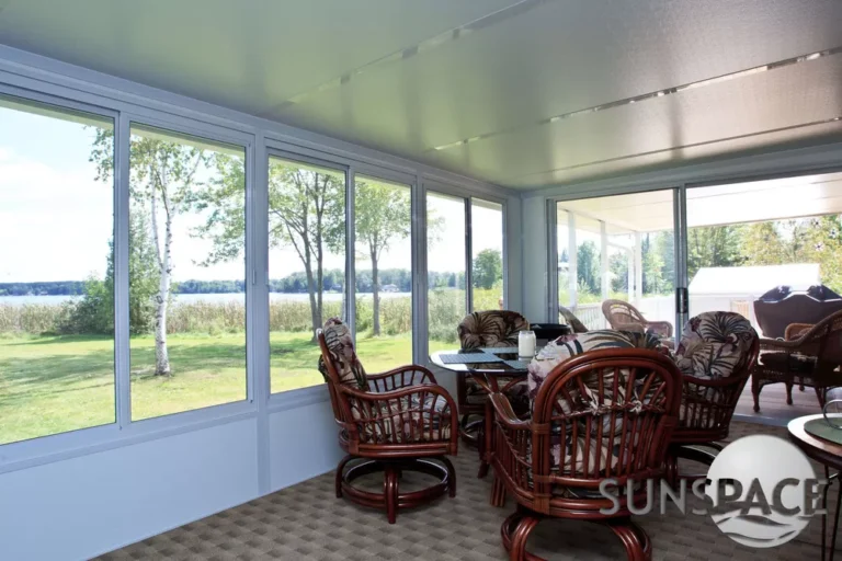 How to Reduce Glare in a Sunroom Without Blocking the View